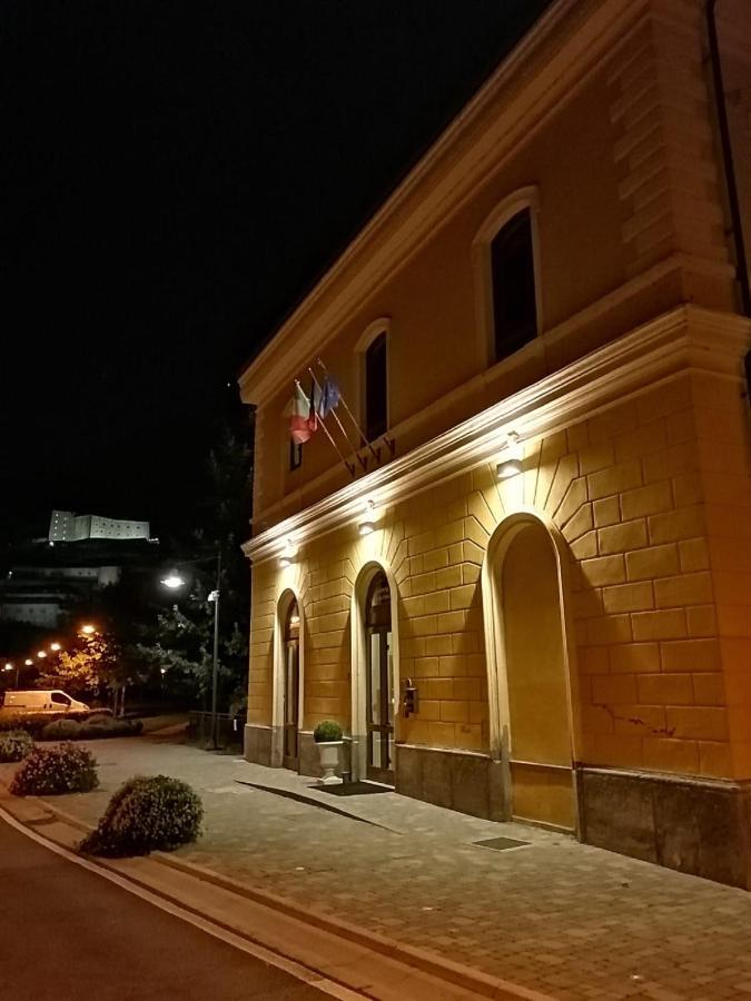 Auberge De La Gare - Dortoir & Ostello Hone Exterior photo